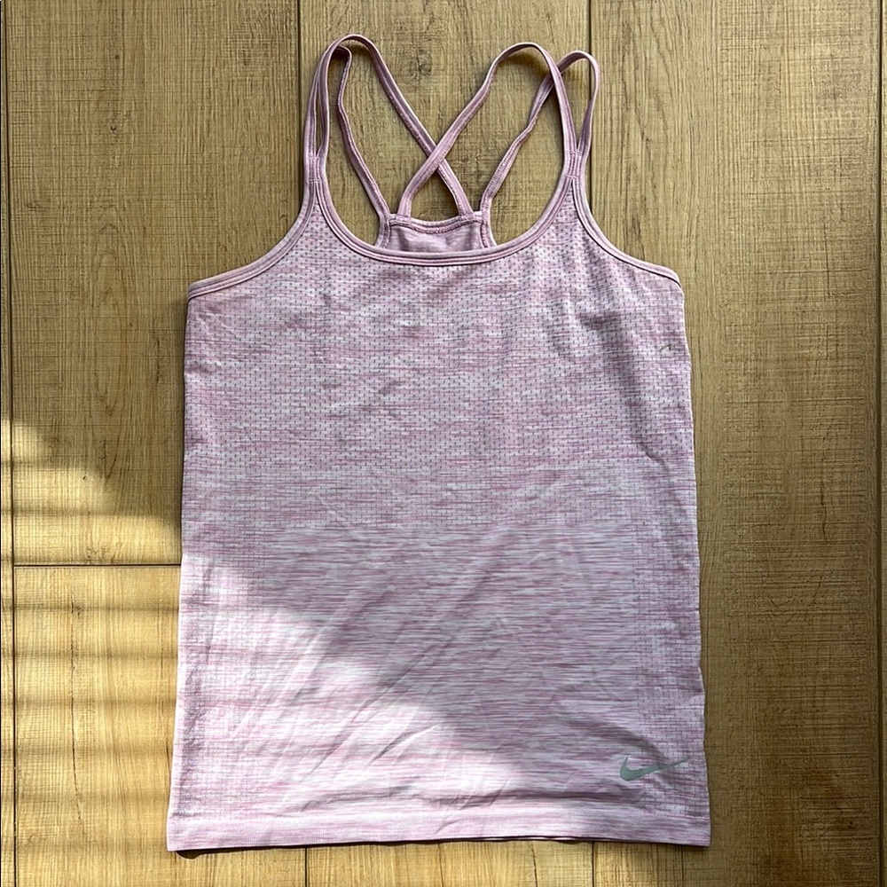 Nike dri fit Women's Light Pink workout top size small